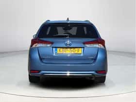 Toyota Auris (2016) thumbnail 4