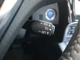 Toyota Auris (2016) thumbnail 32