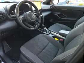 Toyota Yaris Cross (2025) thumbnail 15