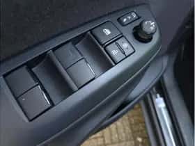 Toyota Yaris Cross (2025) thumbnail 32