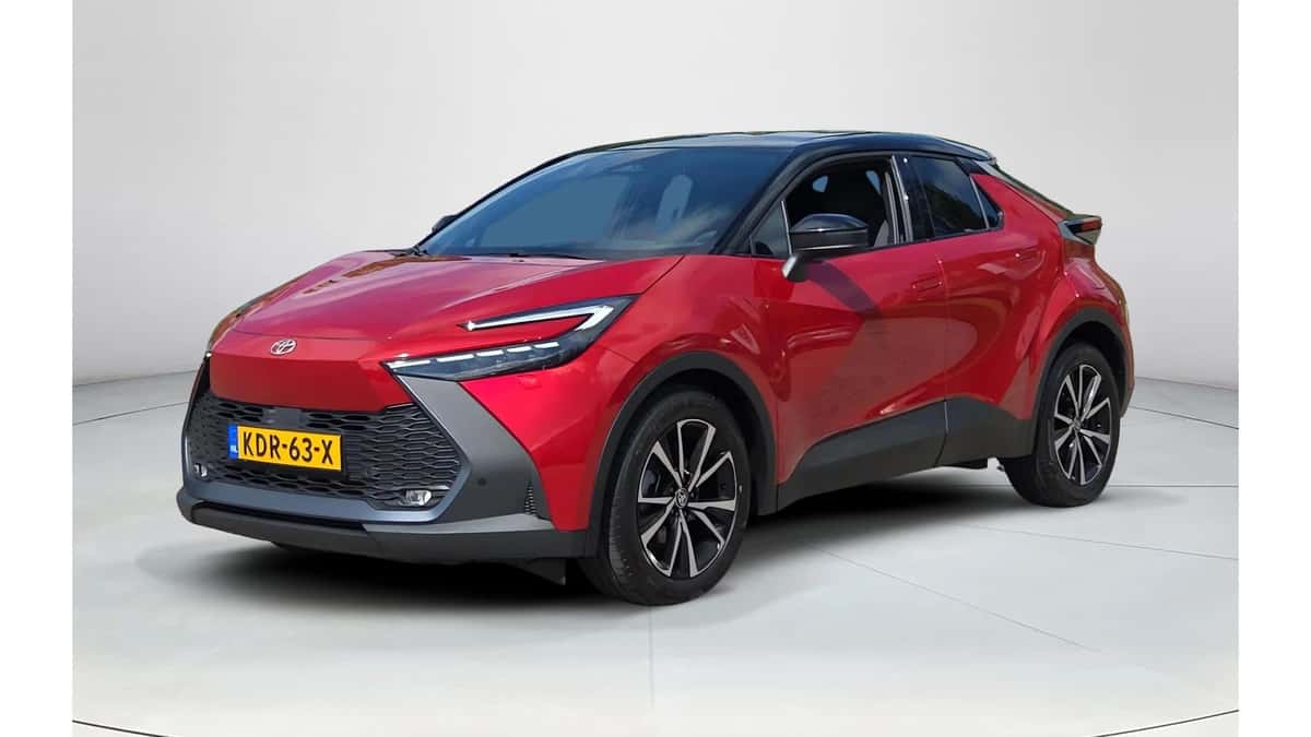 Toyota C-HR (2024) — foto 1