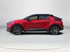 Toyota C-HR (2024) thumbnail 2