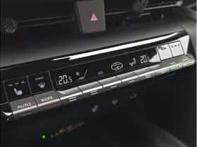 Toyota C-HR (2024) thumbnail 21