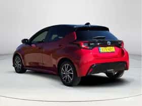 Toyota Yaris (2023) thumbnail 3