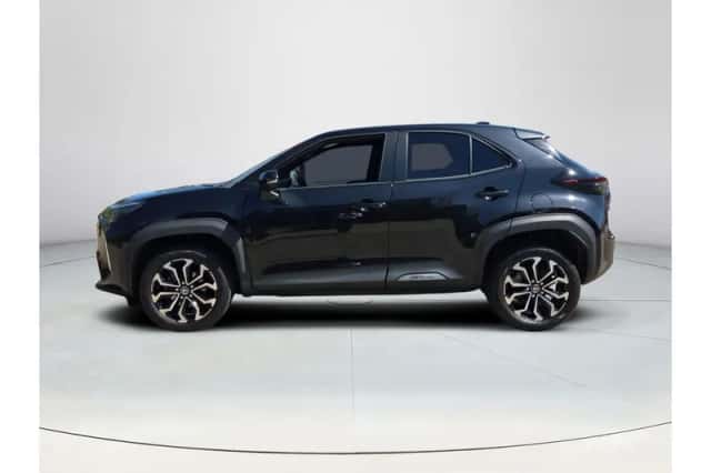 Toyota Yaris Cross (2024) thumbnail 2
