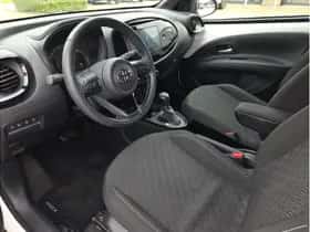 Toyota Aygo X (2024) thumbnail 14
