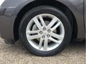 Toyota Verso-S (2012) thumbnail 14