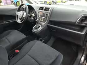 Toyota Verso-S (2012) thumbnail 19
