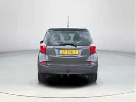 Toyota Verso-S (2012) thumbnail 4