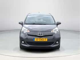 Toyota Verso-S (2012) thumbnail 8