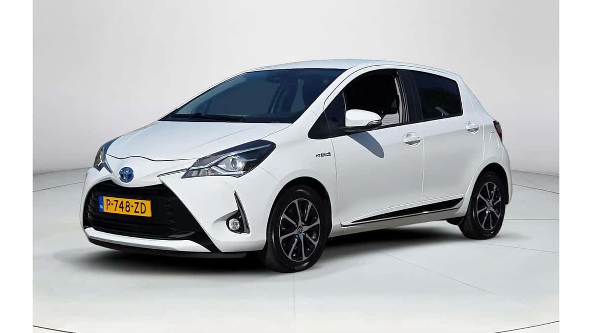 Toyota Yaris (2018) — foto 1