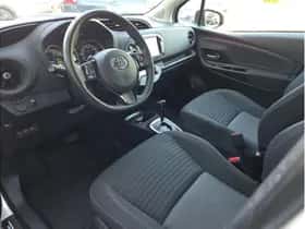 Toyota Yaris (2018) thumbnail 13