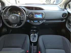 Toyota Yaris (2018) thumbnail 9