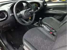 Toyota Aygo X (2023) thumbnail 14