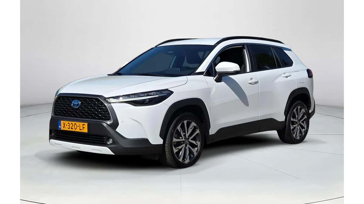 Toyota Corolla (2023) — foto 1