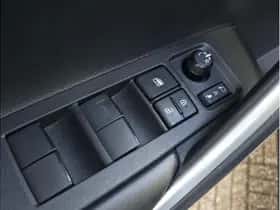 Toyota Corolla (2023) thumbnail 30