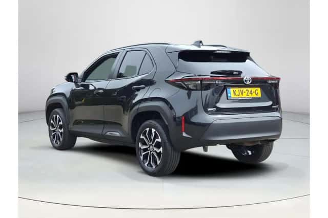 Toyota Yaris Cross (2023) thumbnail 3
