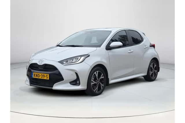 Toyota Yaris (2025) thumbnail 1