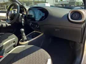 Toyota Aygo X (2025) thumbnail 17