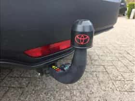 Toyota C-HR (2018) thumbnail 12
