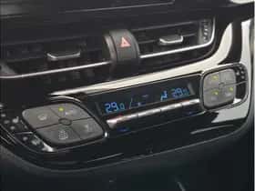 Toyota C-HR (2018) thumbnail 20