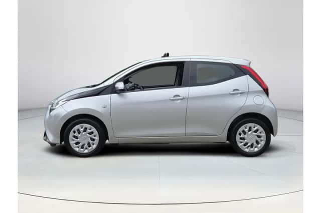 Toyota Aygo (2020) thumbnail 2