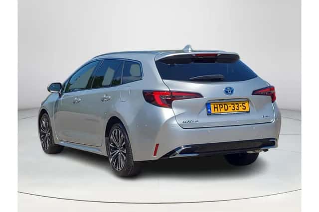 Toyota Corolla (2025) thumbnail 3
