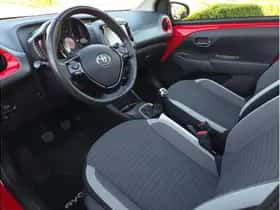 Toyota Aygo (2019) thumbnail 12