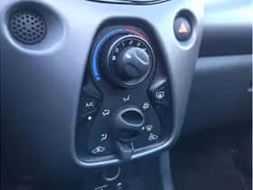 Toyota Aygo (2019) thumbnail 20