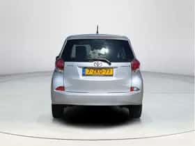 Toyota Verso-S (2015) thumbnail 4