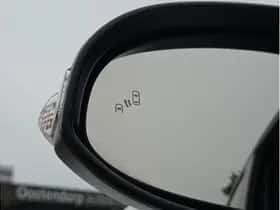 Toyota C-HR (2020) thumbnail 11