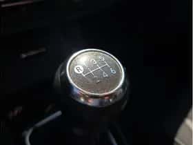 Toyota Auris (2017) thumbnail 13