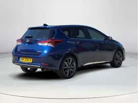 Toyota Auris (2017) thumbnail 5