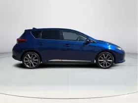 Toyota Auris (2017) thumbnail 6