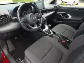 Toyota Yaris (2021) thumbnail 14