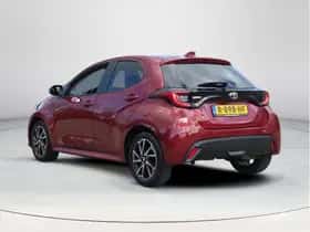 Toyota Yaris (2021) thumbnail 3