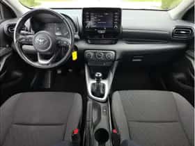 Toyota Yaris (2021) thumbnail 9