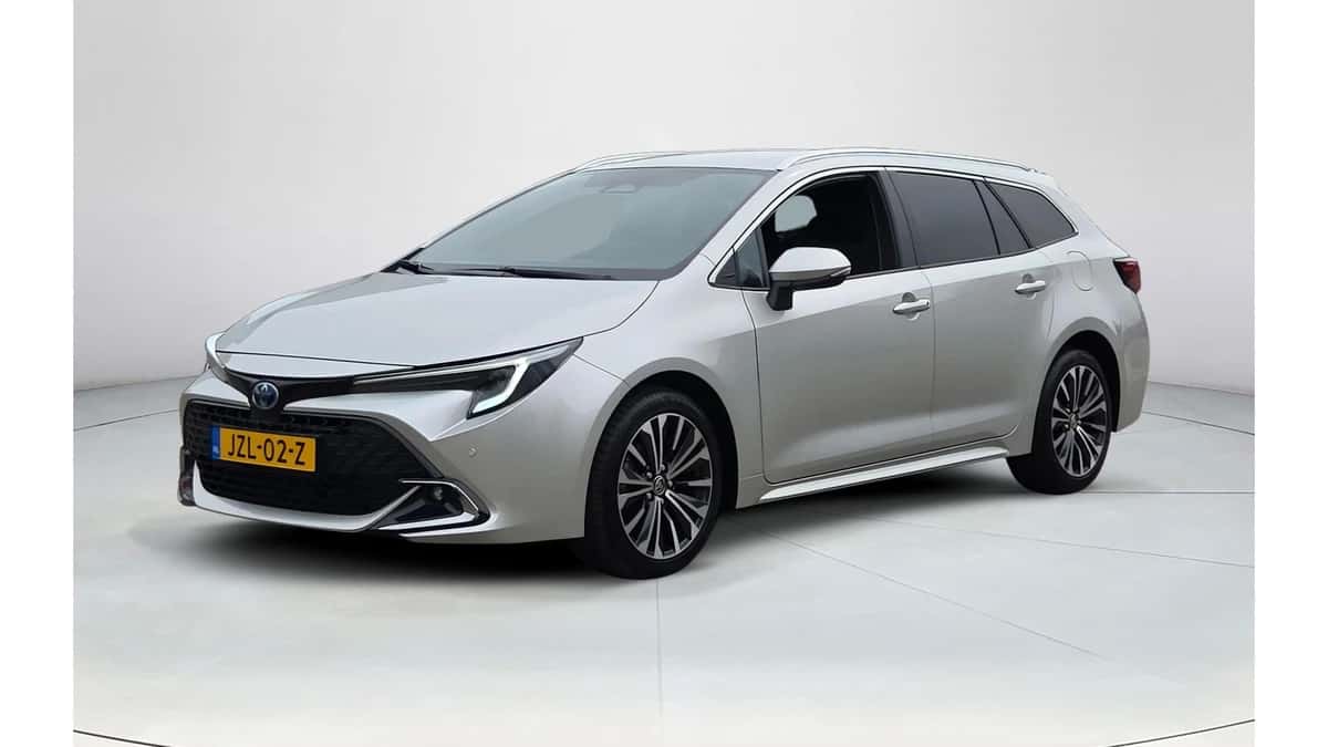 Toyota Corolla (2024) — foto 1