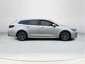Toyota Corolla (2024) thumbnail 6