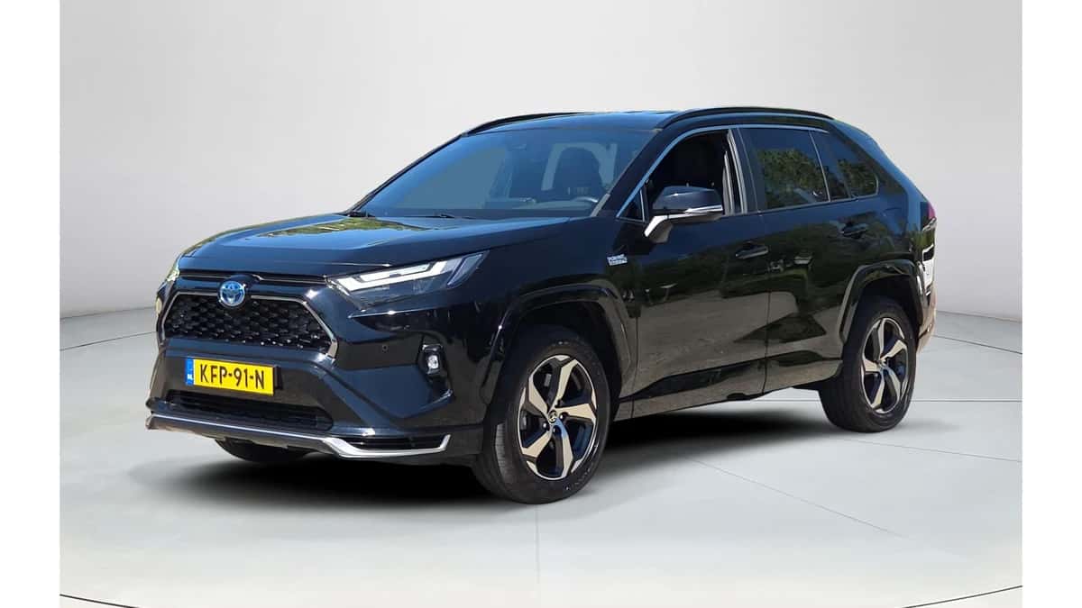 Toyota RAV4 (2022) — foto 1