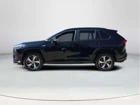 Toyota RAV4 (2022) thumbnail 2
