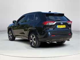 Toyota RAV4 (2022) thumbnail 3