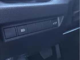 Toyota RAV4 (2022) thumbnail 31