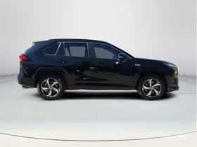 Toyota RAV4 (2022) thumbnail 6