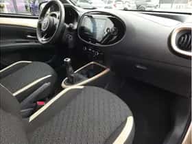 Toyota Aygo X (2025) thumbnail 17
