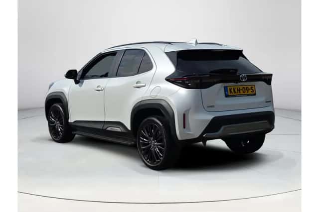 Toyota Yaris Cross (2023) thumbnail 3