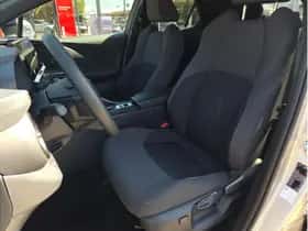 Toyota C-HR (2025) thumbnail 10