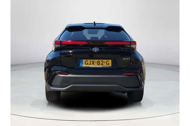 Toyota C-HR (2024) thumbnail 4