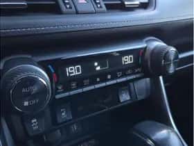 Toyota RAV4 (2024) thumbnail 31