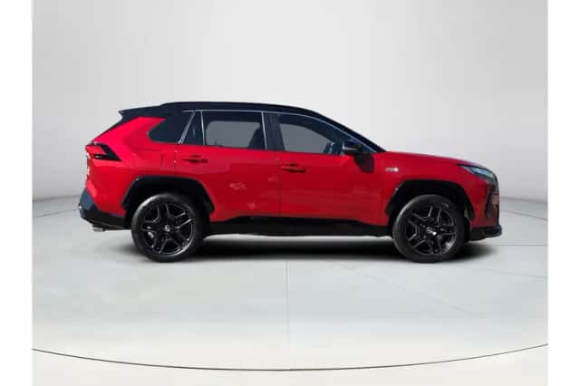 Toyota RAV4 (2024) thumbnail 6